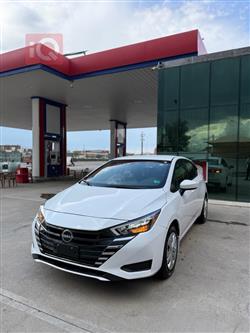 نیسان ڤێرسا